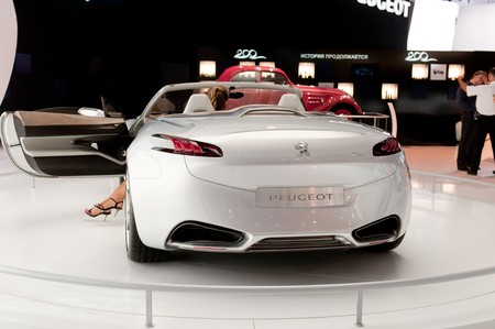 MOSCOW, RUSSIA - August 26: Moscow International Automobile Salon 2010. Peugeot SR1 Concept carのeditorial素材