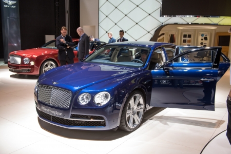 FRANKFURT, GERMANY - SEPTEMBER 11: Frankfurt international motor show (IAA) 2013. Bentley Flying Spur Newのeditorial素材