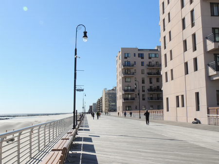 Long Island boardwalk on a crisp spring dayの写真素材