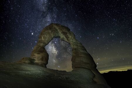 Looking at the milky-way thru the Delicate Archの写真素材