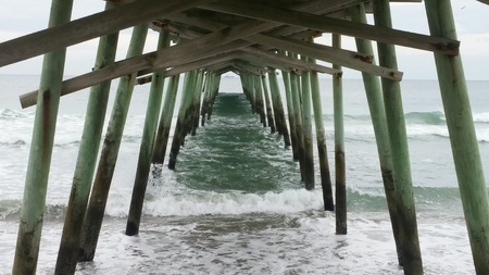 Under the pierの素材