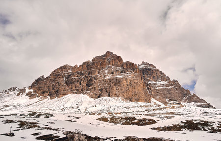 VIEW OF THE TRE CIME DI LAVAREDO HIKING AUTUMN IN DOLOMITE, ITALYの写真素材