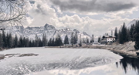 VIEW OF THE TRE CIME DI LAVAREDO HIKING AUTUMN IN DOLOMITE, ITALYの写真素材