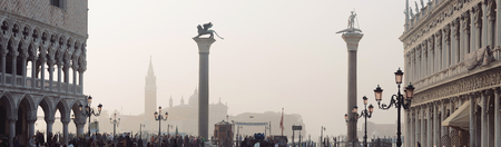 VENICE, ITALY - OCTOBER 6 , 2017: Venice, view of Piazza San Marco, a lot of tourists, fogのeditorial素材