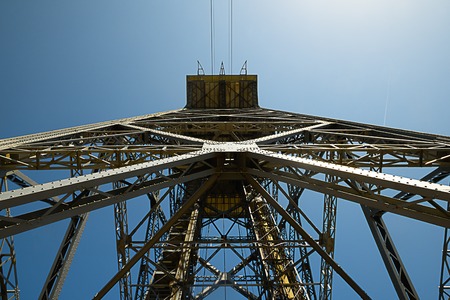 Metal construction bottom view