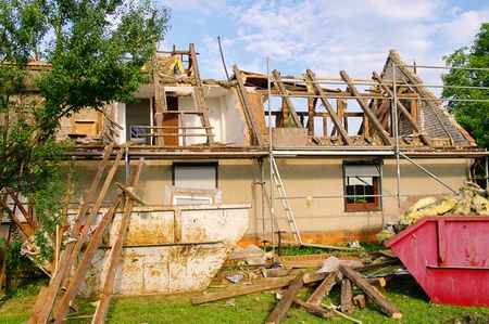 roof truss demolish のeditorial素材