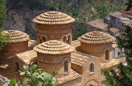 Stilo church 05