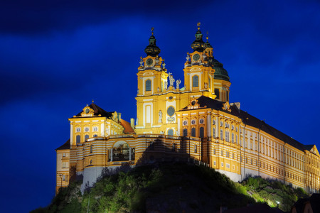 Melk by nightのeditorial素材