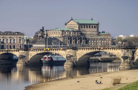 Dresden Semperoperのeditorial素材
