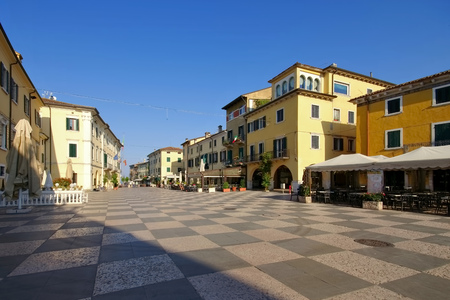 Lazise market sqare on Lake Garda in Italyの写真素材