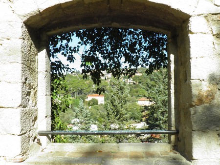 look through at Roman fort wall in Gironaの写真素材