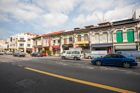 SINGAPORE - NOVEMBER 05, 2012: Geylang district. Architecture Singapore diverse, it varies ranges from the colonial period to the forms of modern architecture, including trends from around the world.
のeditorial素材