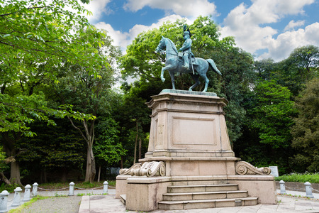 Imperial Prince Komatsunomiya Akihito Shinno statue in park Ueno in Tokyoのeditorial素材