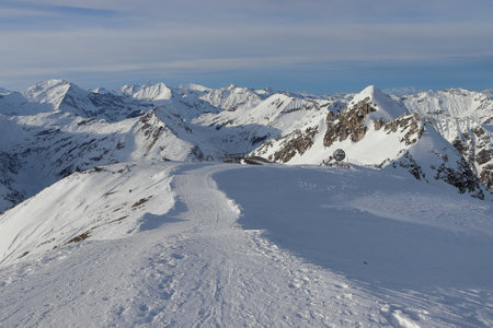 Sportgastein tourist area in Austria. Alpine snowy landscape. Amazing panorama of rocky mountains in winter. Snowy mountain peaks.の写真素材