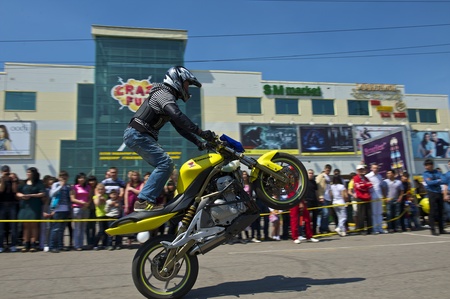 Almaty - MAY 1: Show sports bikers in honor of May, 1st on the area before a supermarket on May 1, 2011 in Almaty, Kazakhstan.のeditorial素材