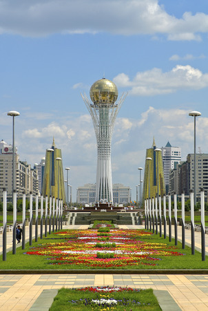 bayterek; kazakhstan; astana; building; city; sky; exterior;のeditorial素材