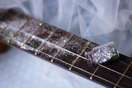 Glitter jar guitar
