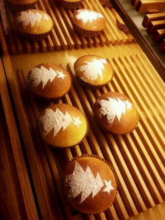 Christmas tree icing sugar on the bun の素材