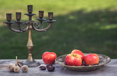 King of the Pippins Apples - Apples on a plateの写真素材