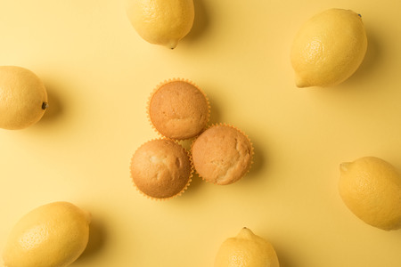 lemon muffinsの写真素材