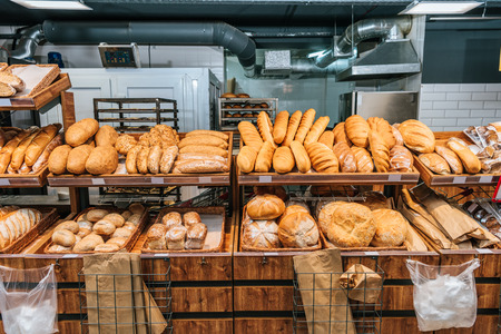close up view of freshly baked bakery in hypermarketの写真素材