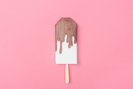 top view of handmade paper ice cream isolated on pinkの写真素材