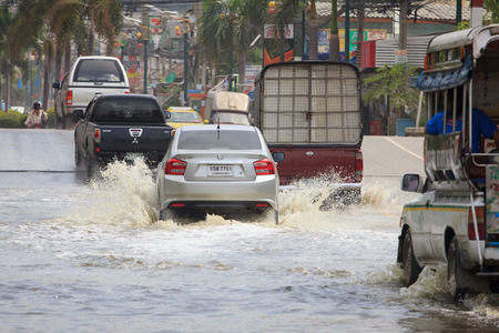 Samut Prakan, Thailand August 27, 2014: There was flooding on the street near the market in Bang Pu Industrial Estate after a very heavy rain.のeditorial素材