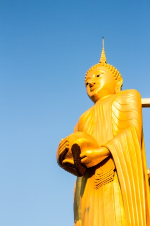 golden buddha in wat sumpanyu chiangmai Thailandの写真素材