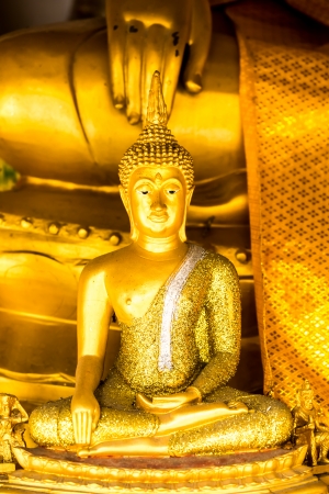buddha statue wat phra that doi kham, chiangmai Thailandの写真素材