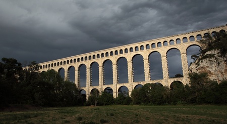 Aqueduct in Roquefavour, Provence, France の写真素材