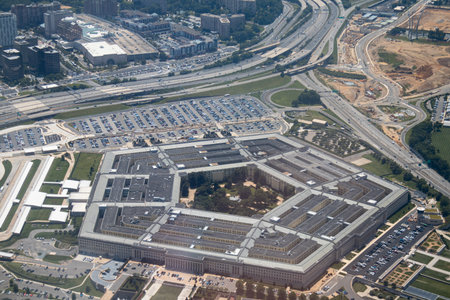 Aerial view of the Pentagon complex with surrounding roads, parking and greenery. g.の写真素材