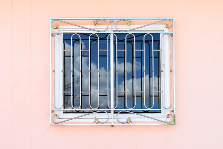 The sliding glass window and Stainless Wire of modern building