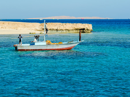 Fishermen go to the Red Sea to fish. Egyptのeditorial素材
