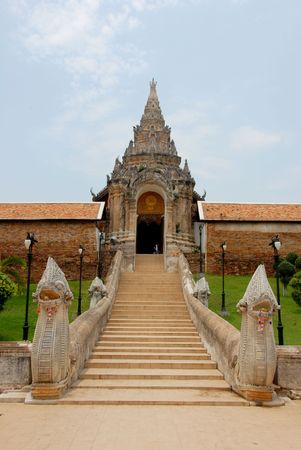 molded figure in temple of Thailand の写真素材