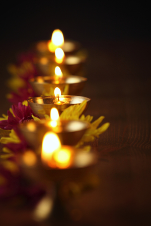 row of oil lamp on the tableの写真素材