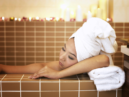 woman resting in spaの写真素材