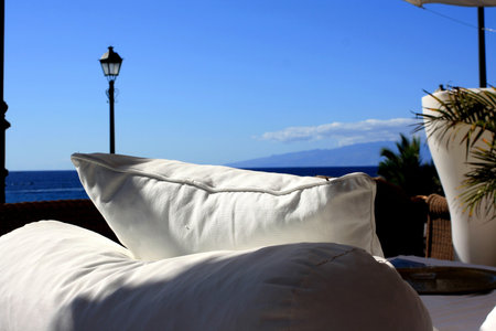 Pillow: white pillow on seasideの写真素材