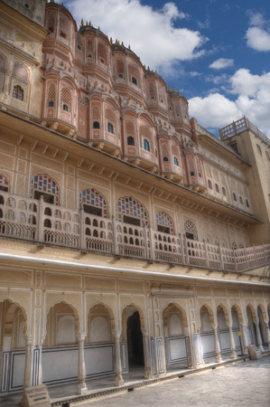 Hawa Mahal  is a harem in the palace complex of the Jaipur Maharaja, built of pink sandstone in the form of the crown of Krishnaのeditorial素材
