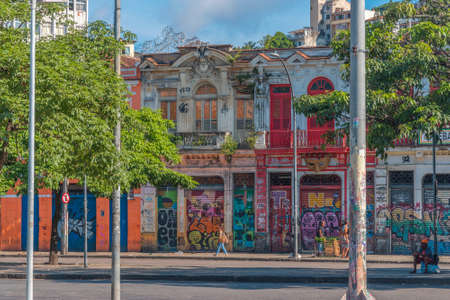 Popular bohemian area of ââSanta Teresa in Rio de Janeiro. Historic buildings are painted with graffiti.のeditorial素材