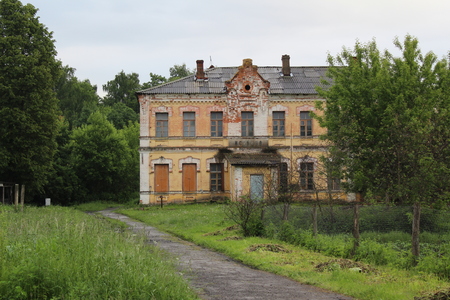 The railway station in Russia is about one hundred and twenty years old. Nowadays it is used as a residential building.の写真素材
