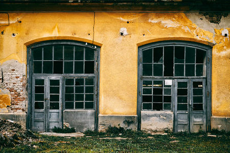 Abandoned old garageの写真素材
