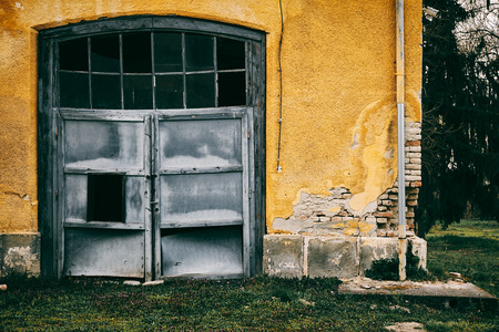 Abandoned old garageの写真素材