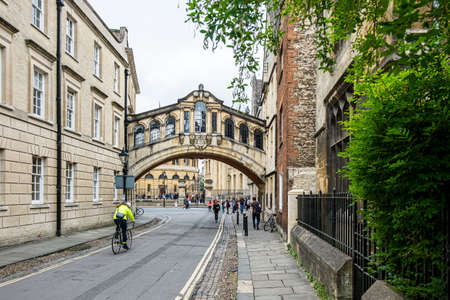 Look at the street view of Bridge of Sighs on New College St in Oxford,UKのeditorial素材