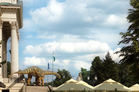SZEGED, HUNGARY - JULY 14, 2018: Millions of years of lords - Lifelike dinos from America, exhibition. From 14 July to 10 January. Mora Ferenc Museum outsideのeditorial素材