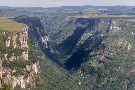 Cliffs at Fortaleza Canyon, Cambara do Sul, Rio Grande do Sul, Brazilの写真素材