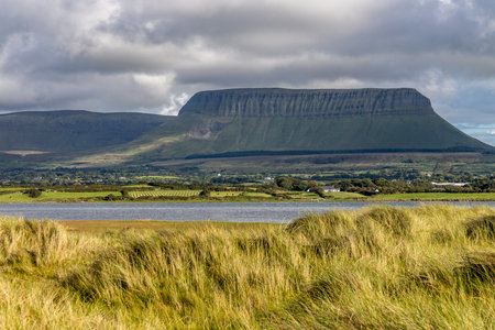 Benbulbin mountain from Streedagh beach, Streedagh, Sligo, Irelandの写真素材