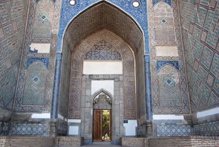 Entrance to the mosque Bibi Khanumのeditorial素材