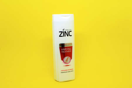 Zink shampoo photo with yellow backgroundのeditorial素材