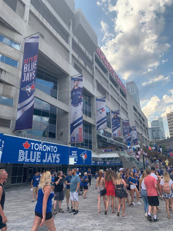 Blue Jays fans entering Rogers Centre for the game. Toronto, Ontario/Canada - July 27, 2019のeditorial素材