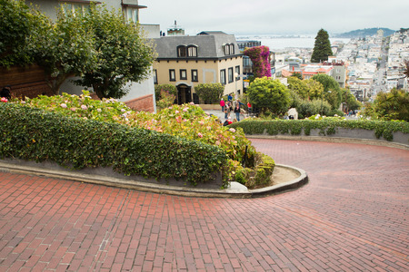 SAN FRANCISCO - JULY 31, 2016: View of Lombard Street in San Francisco, also known as the 'crookedest street' .のeditorial素材